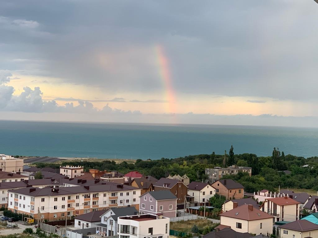 Вид из квартиры в Новороссийске